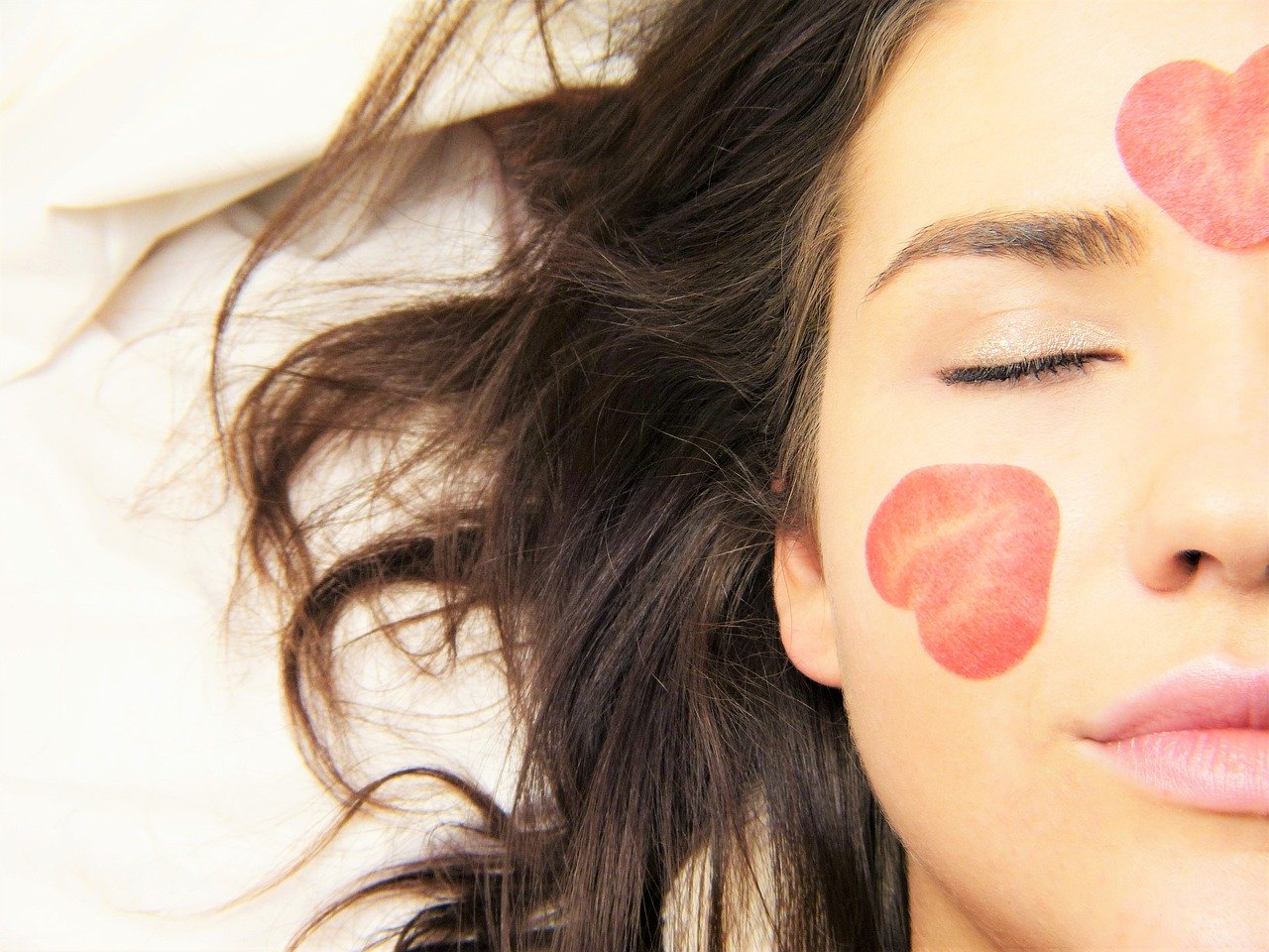 This Night-Time Skin Care Routine Will Rejuvenate You in 3 Weeks